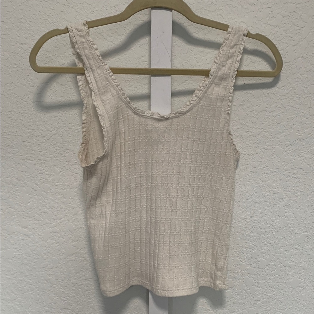 American Eagle White Ribbed Ruffle Trim Tank Top Size Medium - Picture 4 of 7